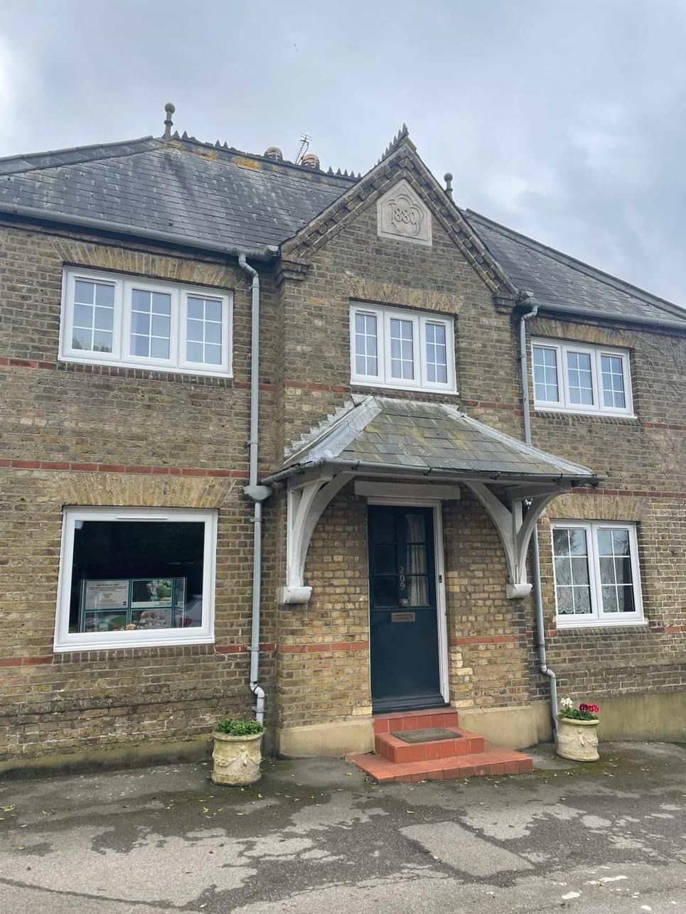 Double Glazing Windows Installation in Kent | MNH Windows